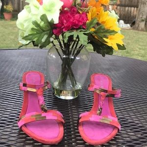 Gorgeous sandals!  Lovely color
